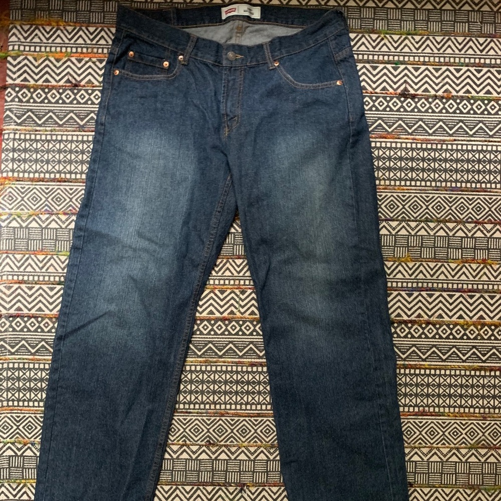levi’s dark wash regular fit